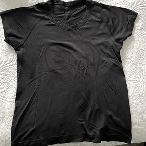 Lululemon run swiftly crop size 8